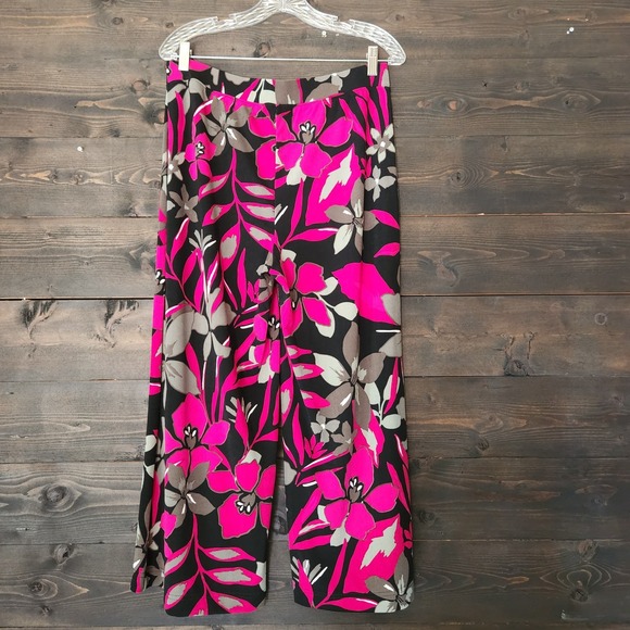 Chico's Travelers Pants Women's 1 M 8 Cropped Hibiscus Berry Knit Wide Leg NWT - Picture 3 of 12